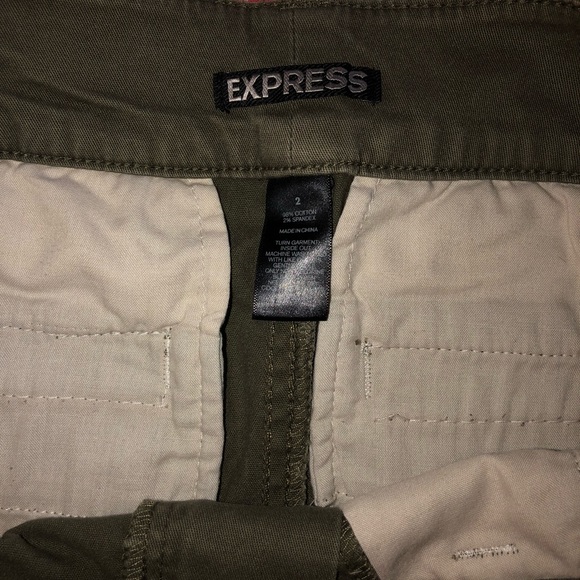 Express Shorts - Picture 2 of 2